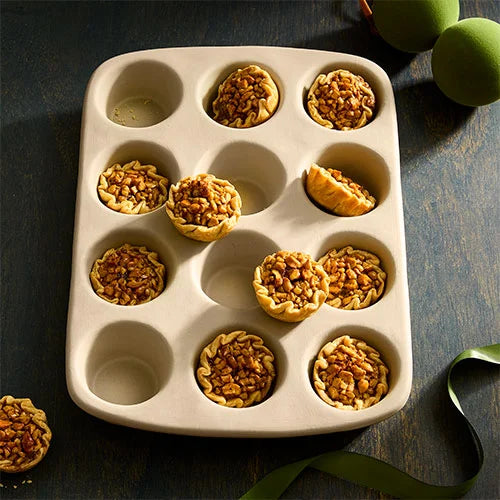 12-Cup Stoneware Muffin Pan